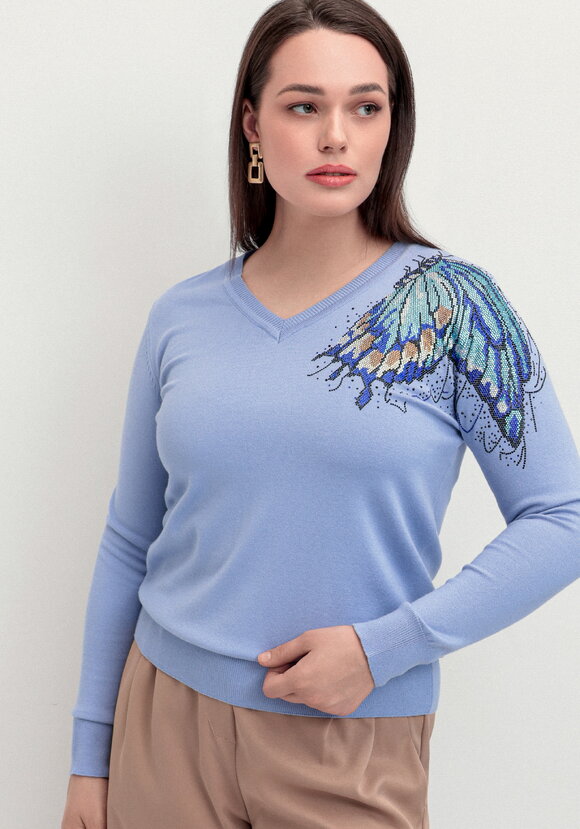 Джемпер с V-образным вырезом и рисунком