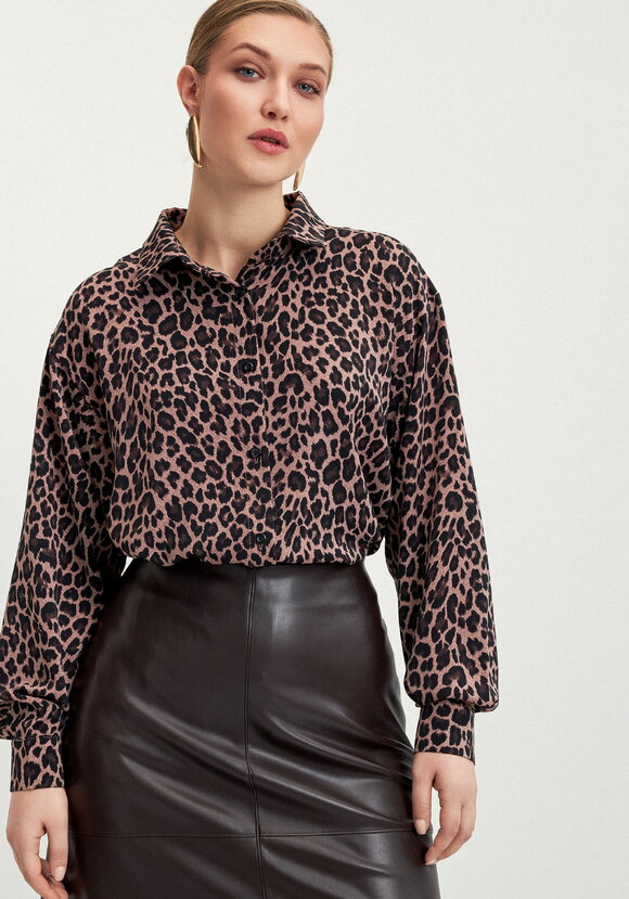 Блуза с леопардовым принтом 