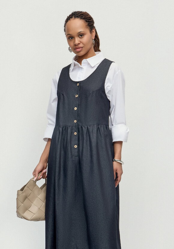 Сарафан оверсайз с отрезной линией талии