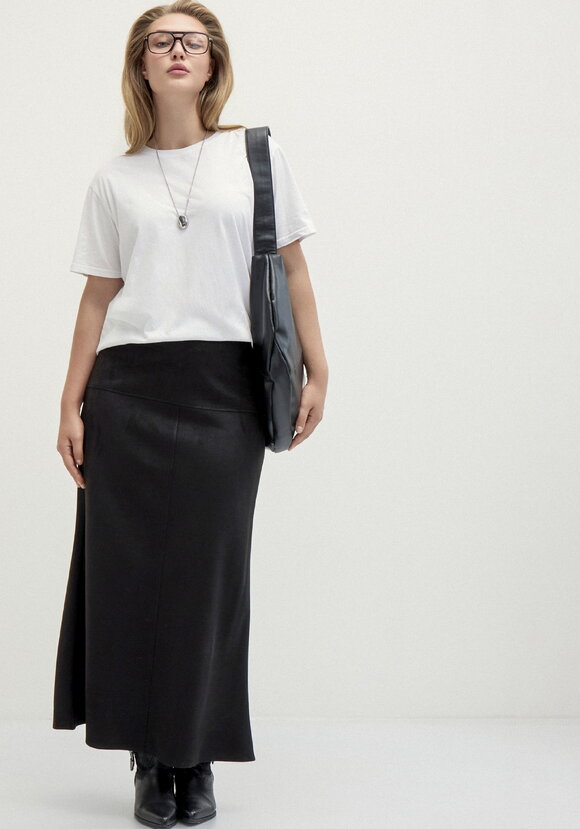 Юбка из экозамши на кокетке