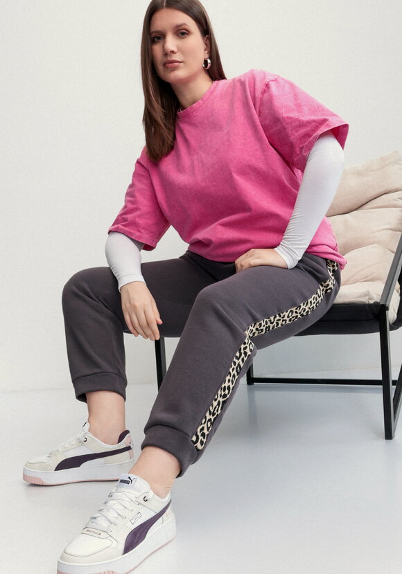 Брюки с леопардовыми лампасами