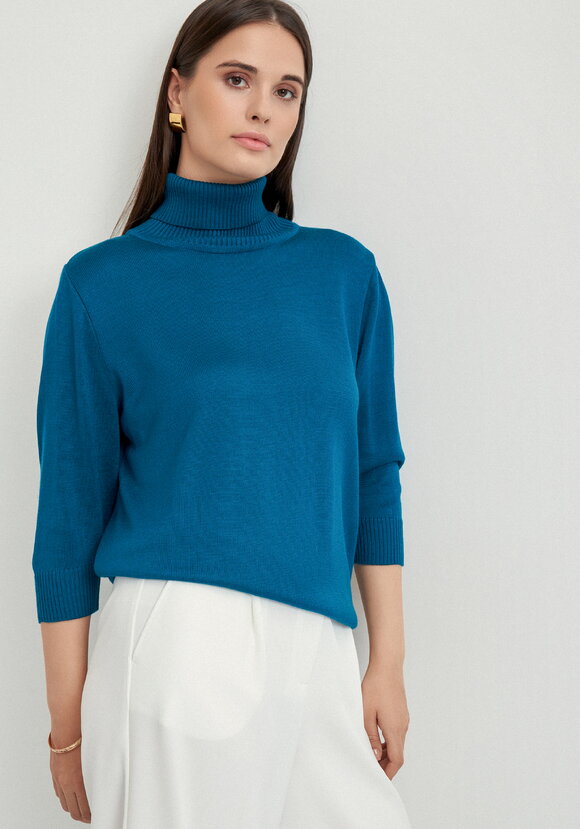 Джемпер-водолазка с рукавом 3/4