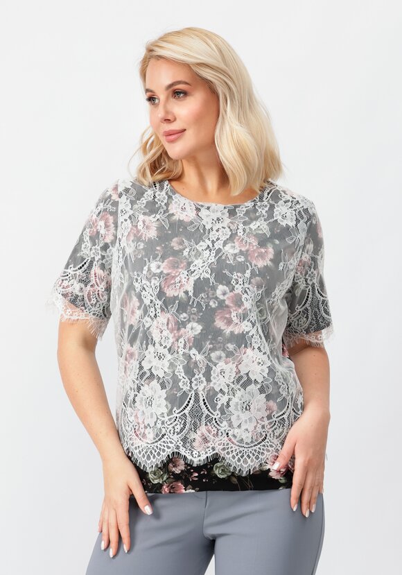 Блуза цветочная с кружевом